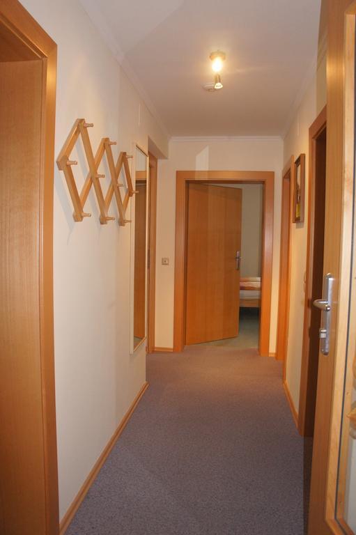 Appartementhaus Alpina Flattach Δωμάτιο φωτογραφία