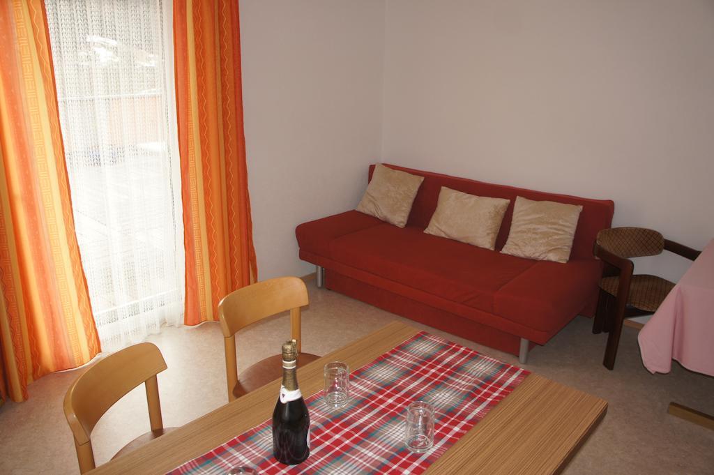 Appartementhaus Alpina Flattach Δωμάτιο φωτογραφία